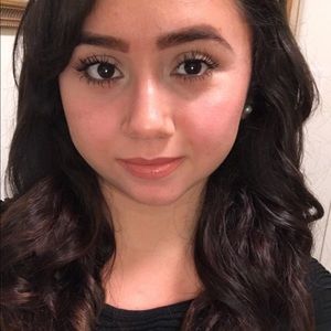 Meet your Posher, Iris